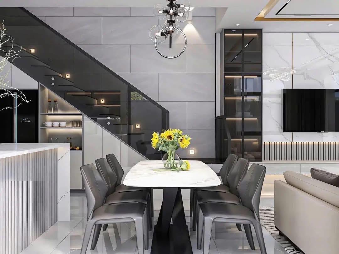 **Bán nhà phường 2, Tân Bình, mặt tiền Nguyễn Thanh Tuyền (4*17) 4 tầng