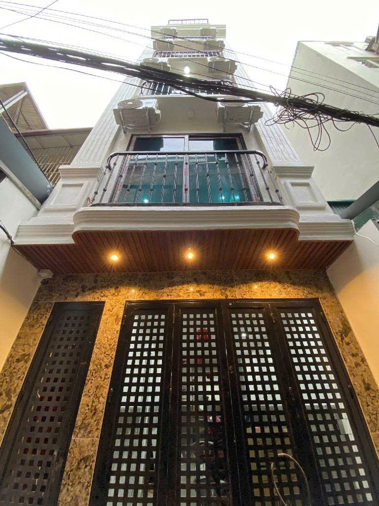 QUAN TÂM- CHÍNH CHỦ BÁN NHANH- CCMN TAM TRINH, MAI ĐỘNG 55m 7 Tầng 10p KK - NGÕ THÔNG. Hơn 12 tỷ