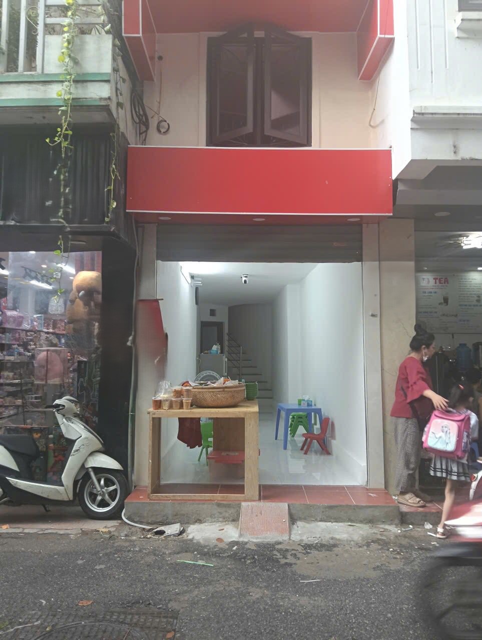 Cho thuê nhà ngõ ô tô Tôn Đức Thắng, 4 tầng x 25m2, 14 Triệu KD kết hợp ở lại gia đình