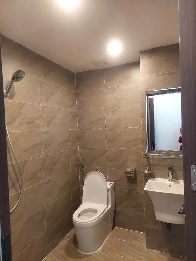 Ô tô đỗ cửa Hồ tùng Mậu Cầu Giấy S64m giá10 tỷ