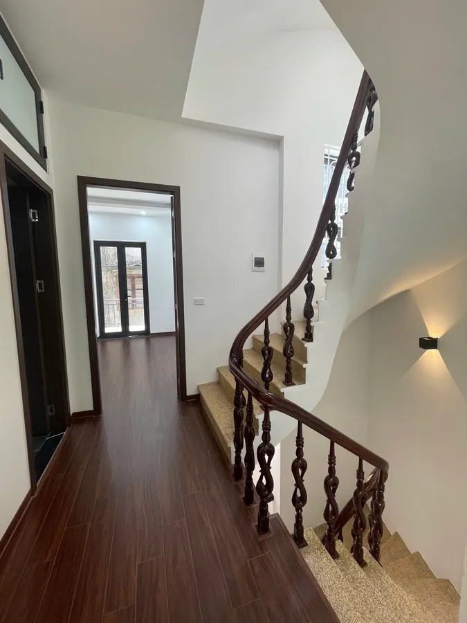 Bán nhà Lô Góc Bùi Xương Trạch, Thanh Xuân – 3 Mặt Thoáng – Xe Vào Cửa – Gần Hồ Khương Đình