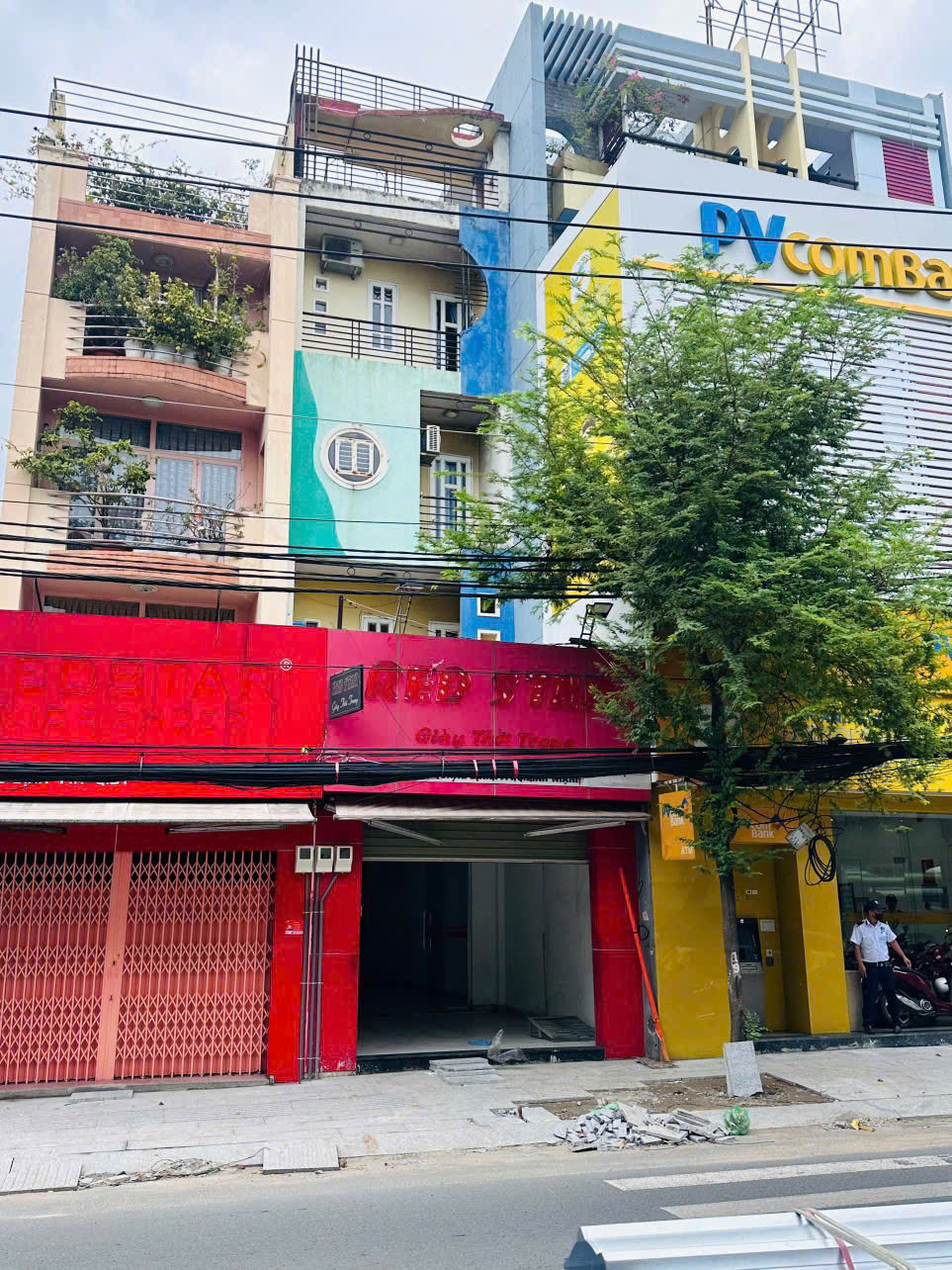 Chính Chủ Bán Mặt Tiền Lê Quang Định, P.14, Q. Bình Thạnh. DT: (3.9 x 20m), Giá Chỉ 22 tỷ. Tell: O981.699.932