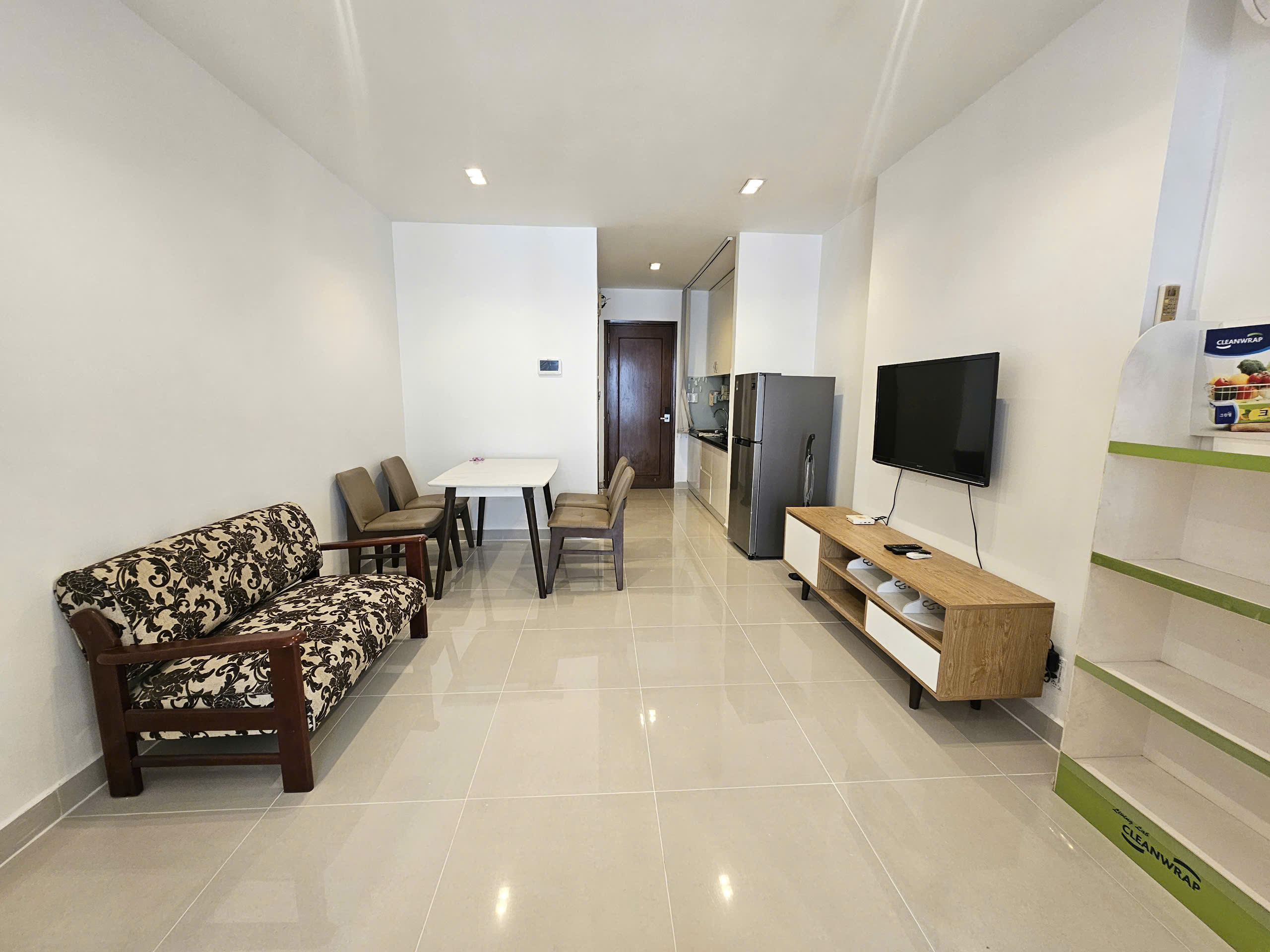 căn hộ cho thuê full nội thất, siêu thị tiện lợi dưới căn hộ