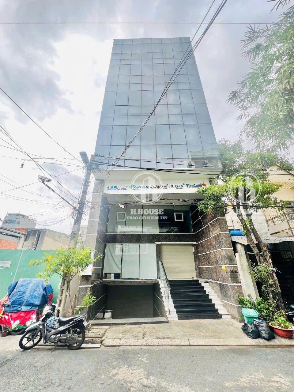Bán Nhà Hẻm Xe Hơi 23/30 Đường C1, Phường 13, Q. Tân Bình