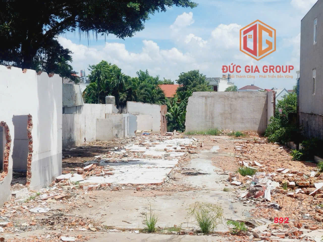 HIẾM! MT đường Bùi Trọng Nghĩa P. Trảng Dài 1100m2 SR, TC giá 65 tỷ