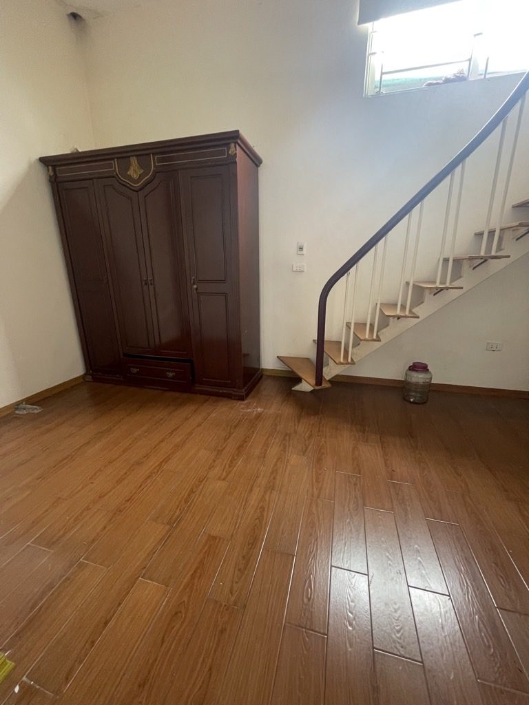 Bán nhà Hồng Tiến, Long Biên 36m, nhỉnh 5 tỷ