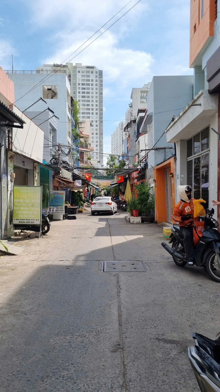 NHÀ ĐẸP – TRUNG TÂM Q8 – TẠ QUANG BỬU – CHÁNH HƯNG