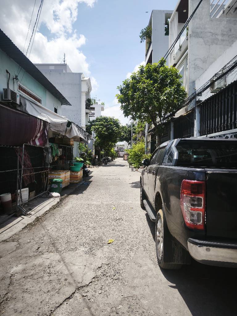 BÁN NHÀ 3 TẦNG MỚI ĐẸP DỌN VÀO Ở NGAY - HẺM XE HƠI ĐƯỜNG PHAN HUY ÍCH NGAY EMATR 2 - DT 4x16 - CHỈ NHỈNH 6 TỶ