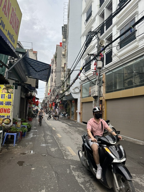 Nhà Mỹ Đình hàng hiếm, dân xây 40m2, 5 tầng, mặt tiền 5m, gần ô tô