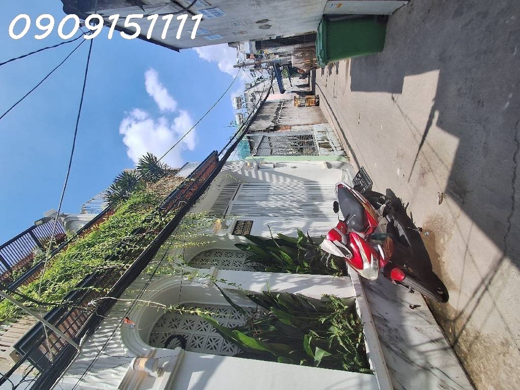 4 TẦNG-80M2- TT QUẬN 7- CHỈ HƠN 8 TỶ