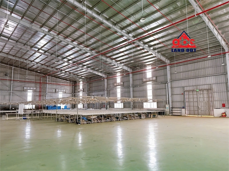 XT111 nhà xưởng kiên cố thiết kế hiện đại trống xưởng bàn giao hoạt động liền