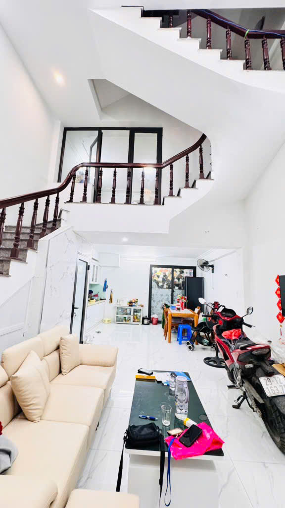 NHÀ ĐẸP NGÕ 123 THỤY PHƯƠNG – 30m2 x 5 tầng - Gần chợ Kẻ Vẽ - 6,4 TỶ