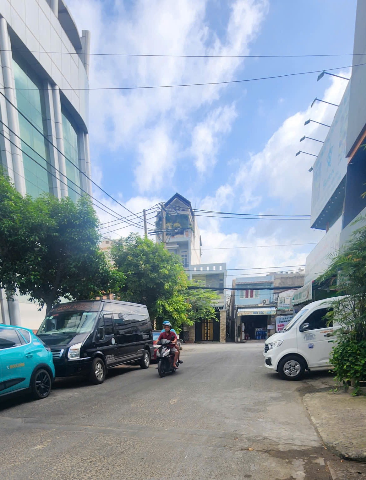 NI SƯ HUỲNH LIÊN, TÂN BÌNH – NHÀ 3 TẦNG MỚI TINH – XE HƠI ĐẬU CỬA – CHỈ 4.5 TỶ