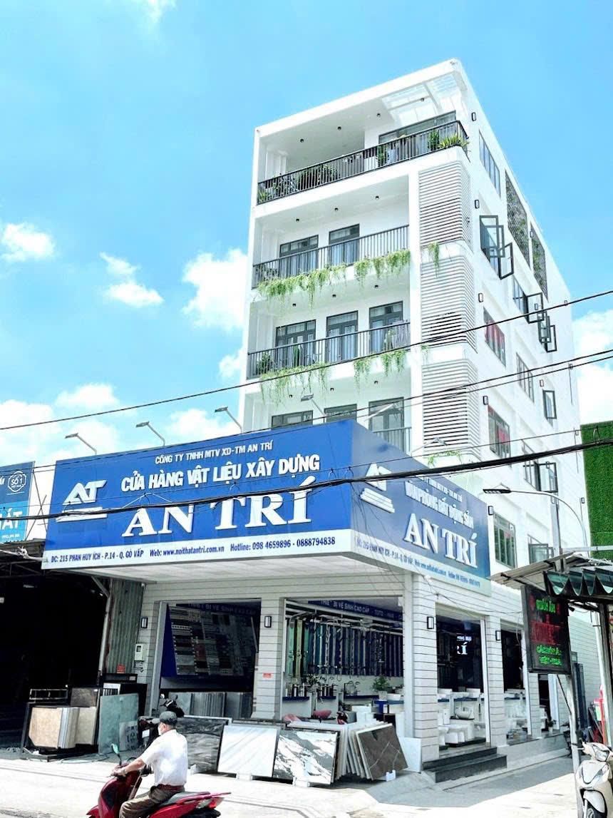 Chính chủ cần Bán Nhà Góc 2 Mặt Tiền Phan Huy Ích - Quận Gò Vấp 8 x 22m. Nở hậu : 10m2 5 Tầng + MCCT bán 39 Tỷ giảm về 37 Tỷ