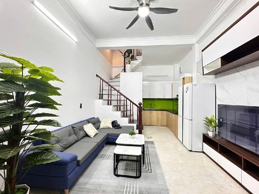 CẦU GIÂY Ô TÔ 10M,SÁT PHỐ-NHÀ ĐẸP FULL NỘI THẤT 30M-8 TỶ800