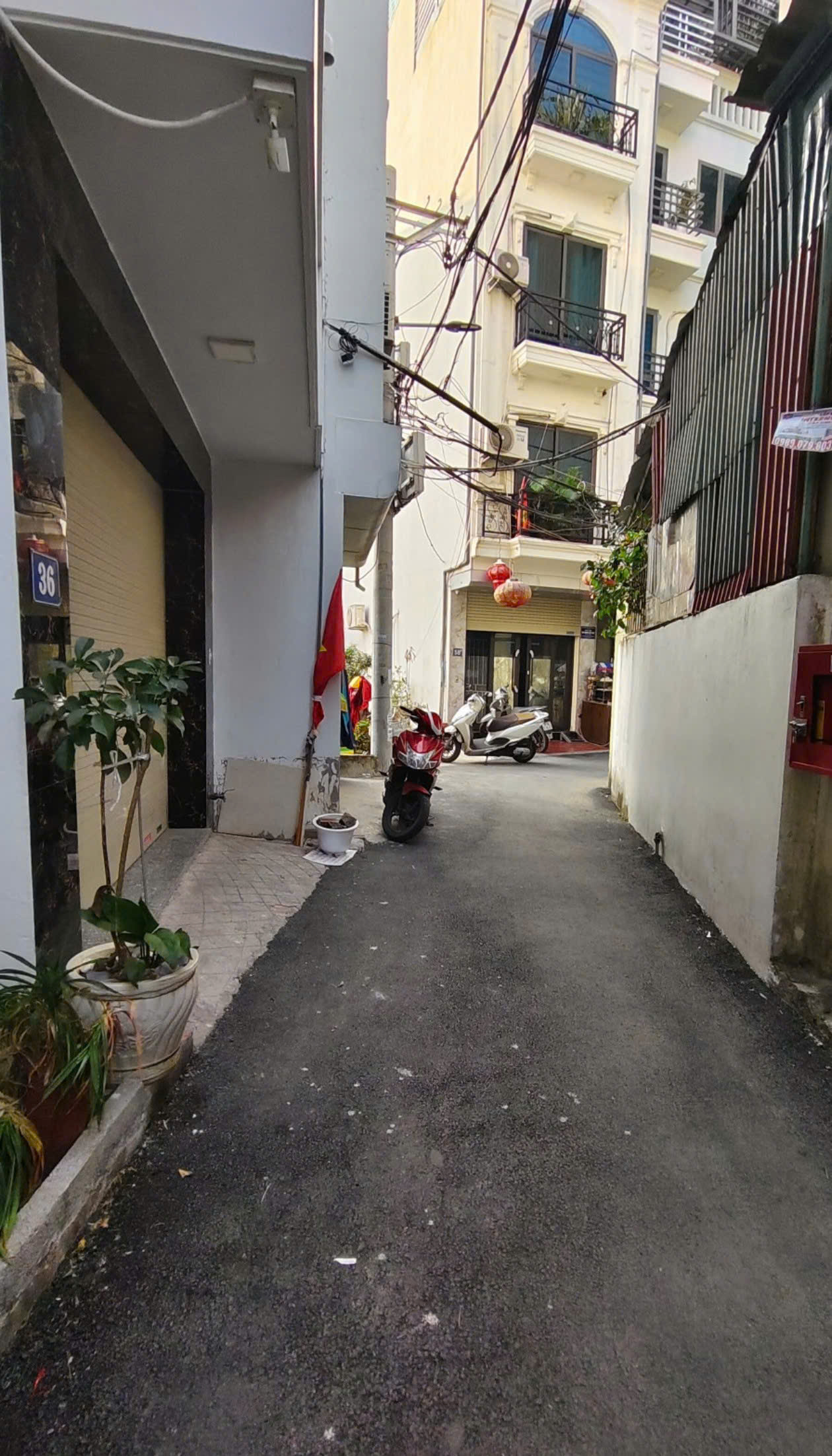 Bán nhà Nguyễn Văn Cừ, DT 46 m2, MT 3.6m, Xây 6 Tầng ,Giá 8 tỷ ,Gara ô tô- Dân xây