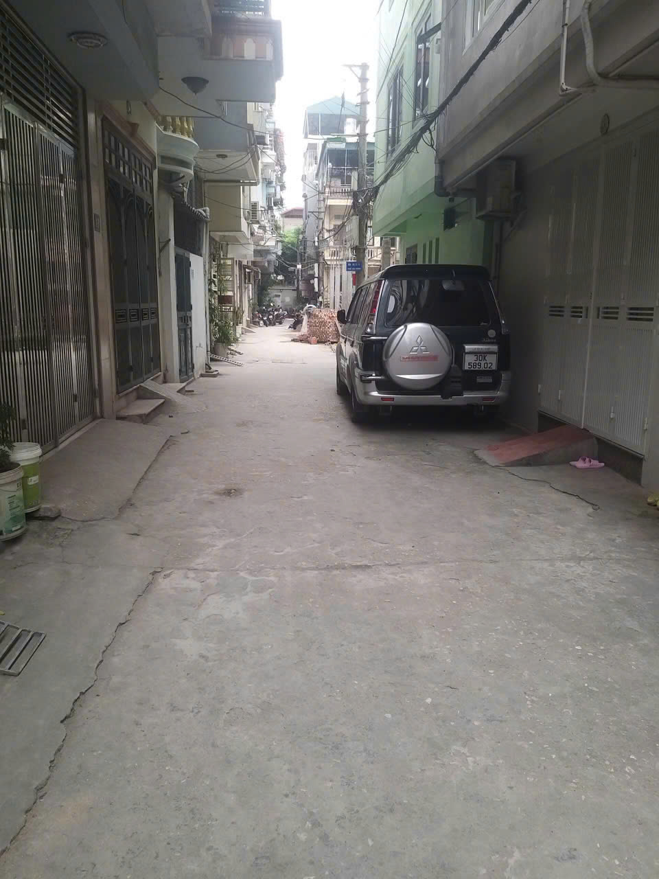 Bán nhà phố Sài Đồng , DT 34m2 ,MT 3.3m, Xây 4 Tầng , Giá 6.6 tỷ , Dân xây - Ô tô tránh