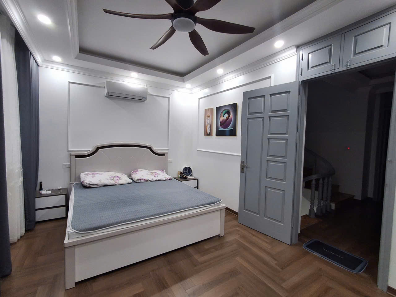 BÁN BIỆT THỰ SÂN VƯỜN – LÔ GÓC 3 THOÁNG – FULL NỘI THẤT CAO CẤP Ngô Gia Tự – 125m² MT 7.4m 3 tầng Giá 18.5 TỶ