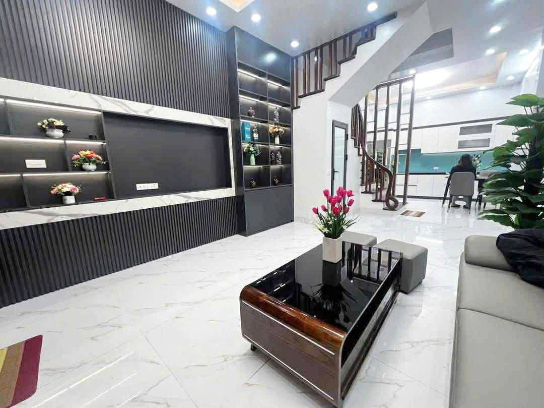 DÂN XÂY DỊCH VỌNG HẬU – NHÀ MỚI ĐẸP, TẶNG FULL NỘI THẤT -- NGÕ BA GÁC – TẦM TIỀN HIẾM