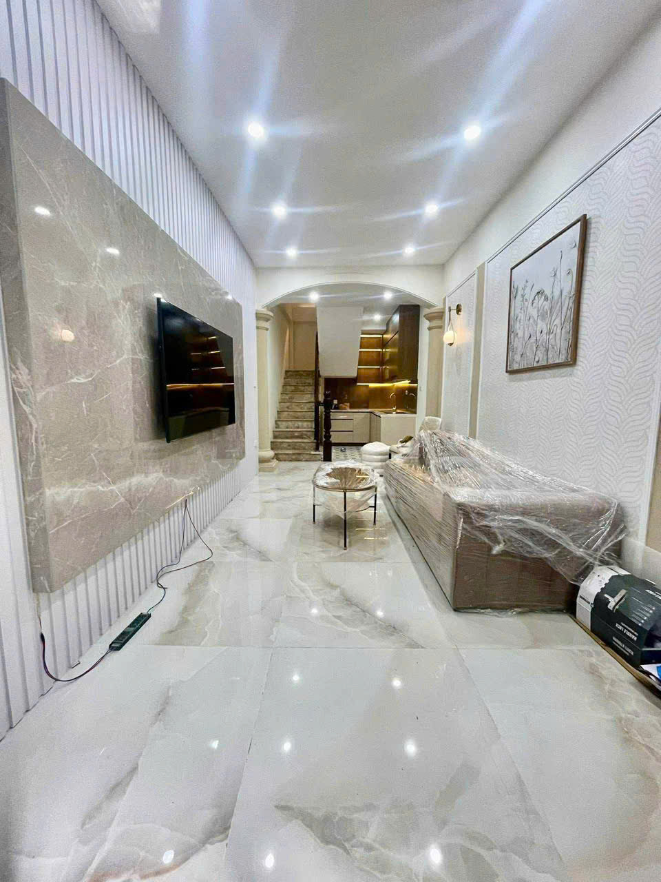 20M RA ĐƯỜNG Ô TÔ CHẠY – NHÀ MỚI ĐẸP, TẶNG FULL NỘI THẤT – DÂN XÂY DỊCH VỌNG HẬU – TẦM TIỀN HIẾM