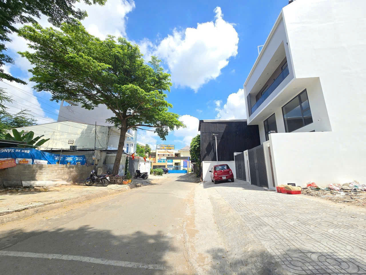 282m2