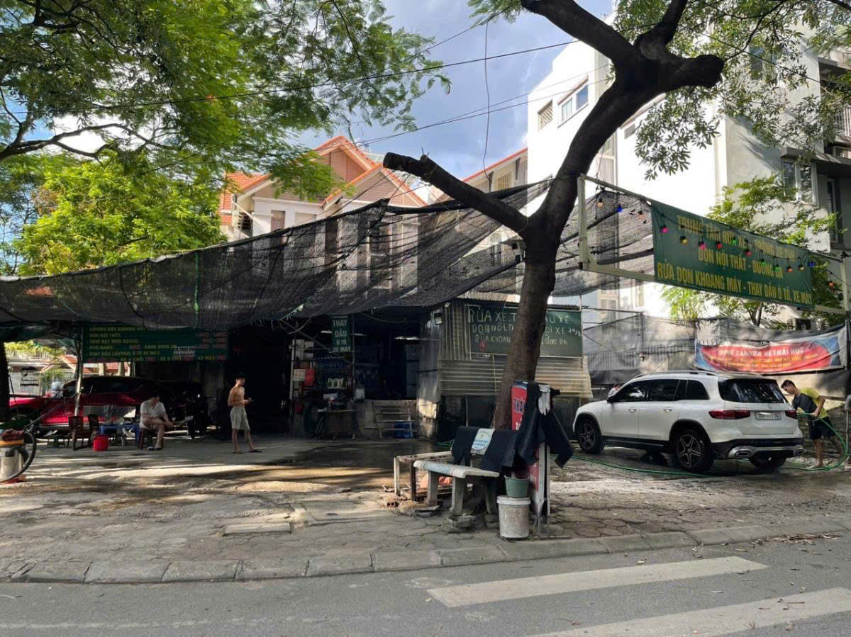 Bán nhà 5 tầng Ngô Thì Nhậm, Hà Đông. Ô TÔ TRÁNH - VỈA HÈ - KINH DOANH Giá hơn 12 tỷ. Giá rẻ nhất khu vực.