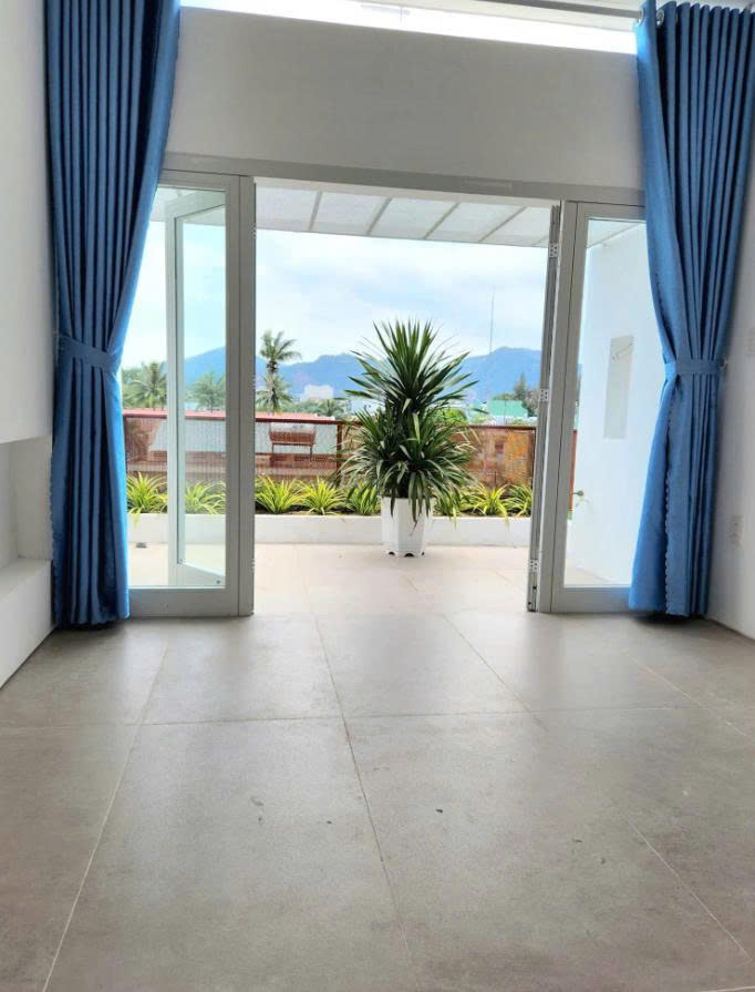 Nhà 3 tầng 3 mê kiệt 108/41A Nguyễn Chánh - Hoà Minh - Liên Chiểu - Đà Nẵng thông Trần Đình Tri .