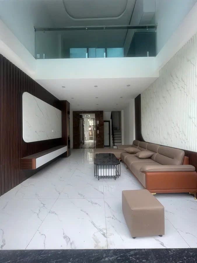 NHÀ ĐẸP Ô TÔ VÀO NHÀ Phúc Lợi 37 m2 X 6 tầng mặt tiền 4m, 8.6 tỷ Long Biên.