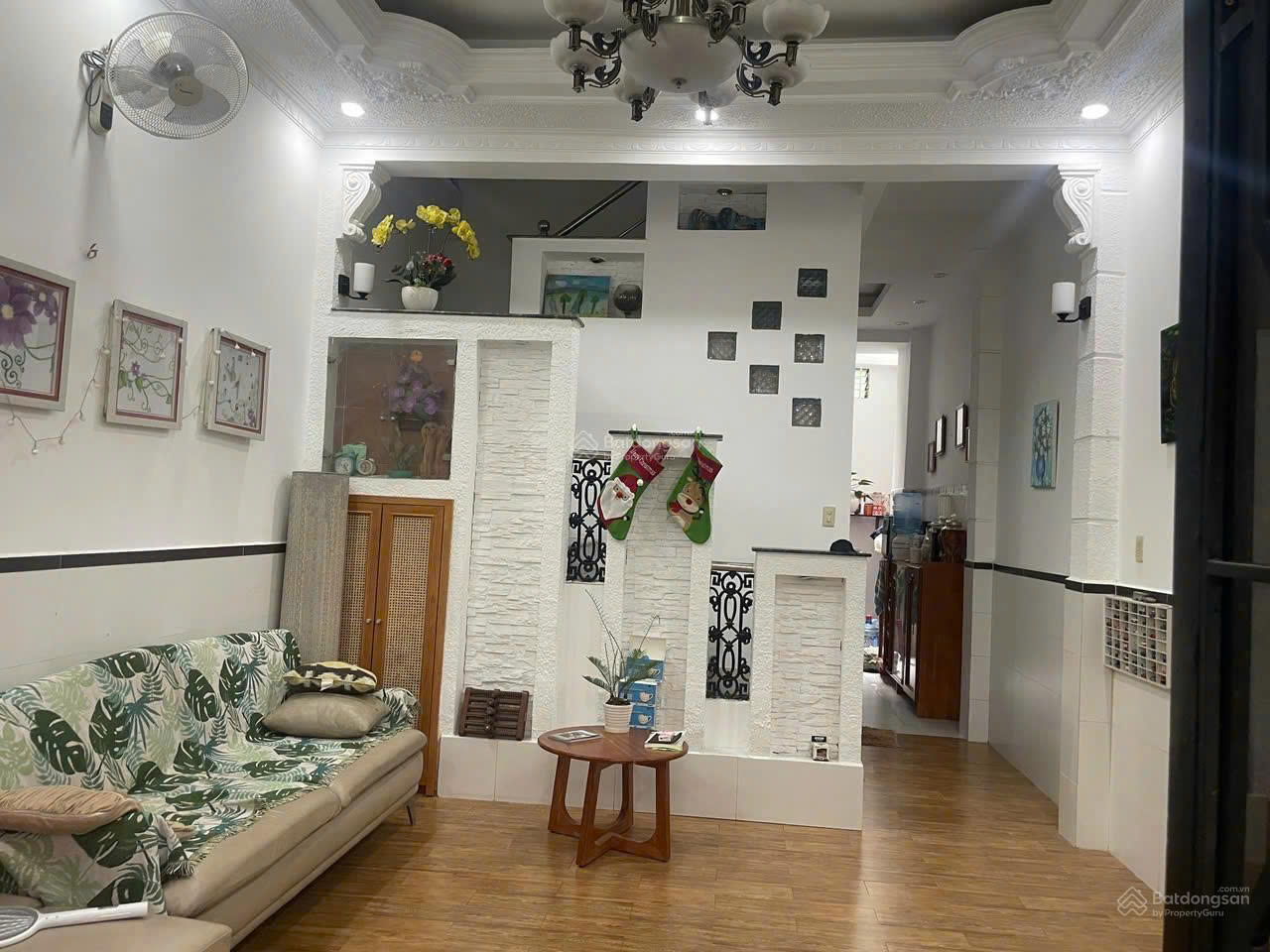 Bán nhà chính chủ P. 16, Gò Vấp nhà 1 trệt 2 lầu (3 tầng), diện tích 54.8m², hướng Tây Bắc