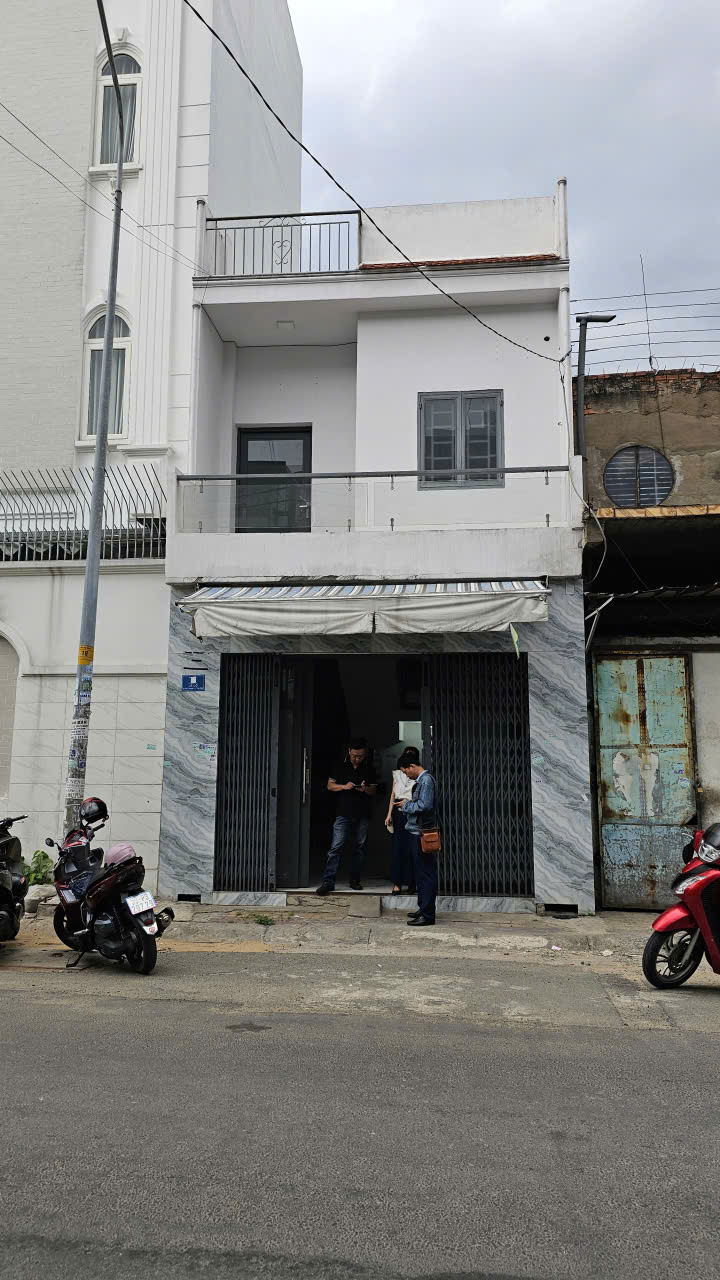 Tân Phú Bán nhà Mặt tiền 1 Lê Lộ. DT 4,6 x 8, 1 trệt 1 lầu chỉ 5,5 tỷ