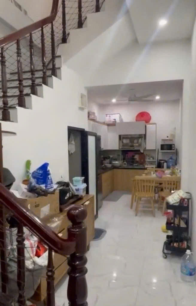 BÁN NHÀ AN DƯƠNG VƯƠNG 50 M 4 TẦNG 4 PN .MẶT NGÕ OTO 10 M.CHÀO:7.2 TỶ..SỔ ĐỎ CC.KHÔG QUY HOẠCH