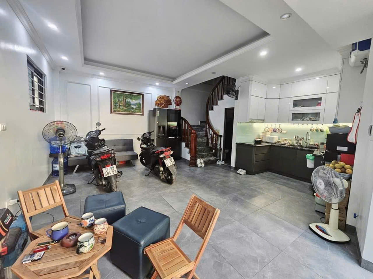 NHỈNH 9 tỷ NHÀ ĐẸP KIM MÃ- TRUNG TÂM BA ĐÌNH – 42m² – 5 TẦNG – MẶT TIỀN 5M