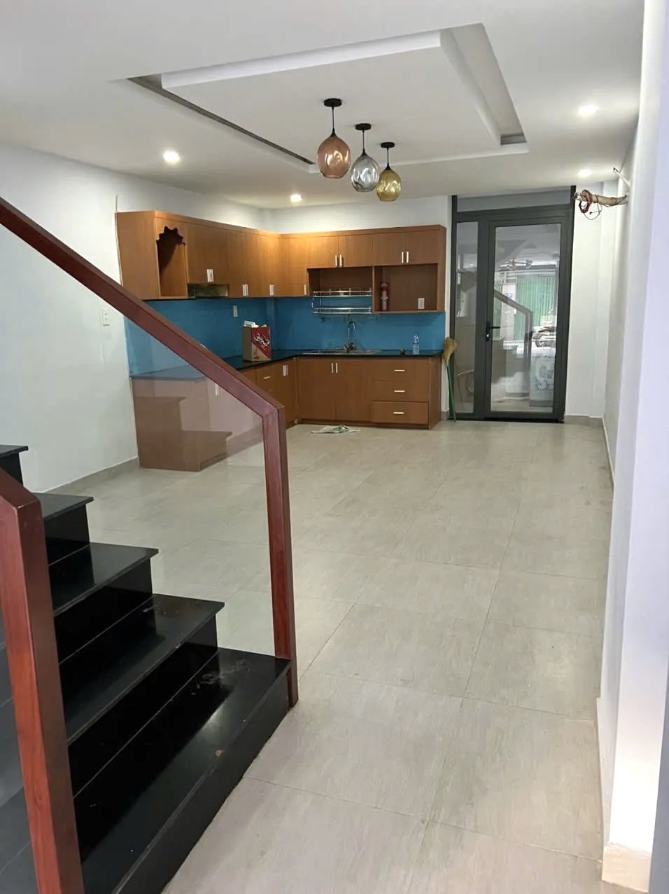 Nhà 4 Tầng Quận 7 – 70m² – Gara Oto – Vị Trí Đẹp – An Cư Lý Tưởng – 97 Triệu/m²