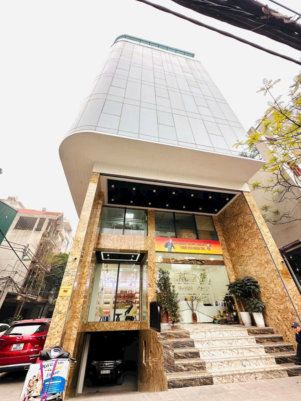 SIÊU VIP - HÀNG HIẾM CỰC HIẾM NẰM NGAY TẠI TRUNG TÂM PHỐ NGUYỄN XIỂN DIỆN TÍCH 120M TÒA NHÀ 9 TẦNG MẶT TIỀN 9M CHỈ 98