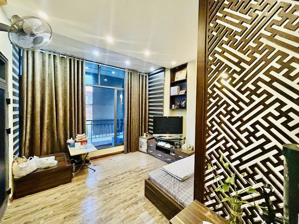 MẶT PHỐ BÁCH KHOA – KINH DOANH SẦM UẤT – MẶT TIỀN ĐẸP – NHỈNH 14 TỶ