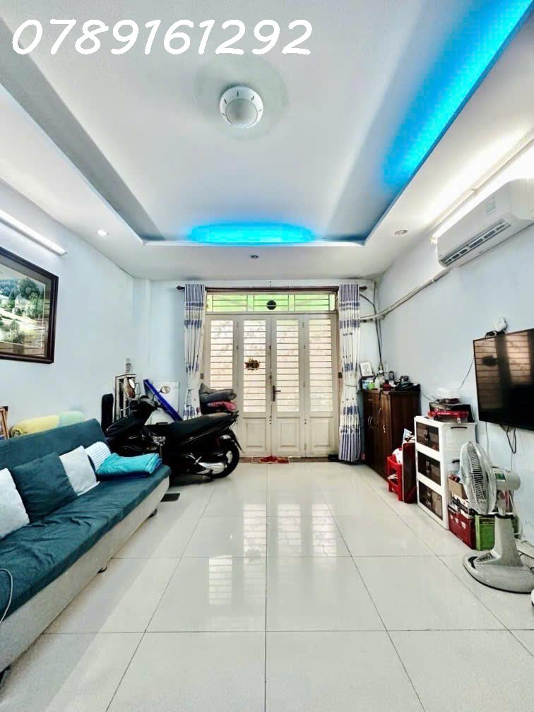 NGUYÊN HỒNG - P11 - BÌNH THẠNH 64M2 - 4x16 - 3PN - NỞ HẬU - 6TỶ4