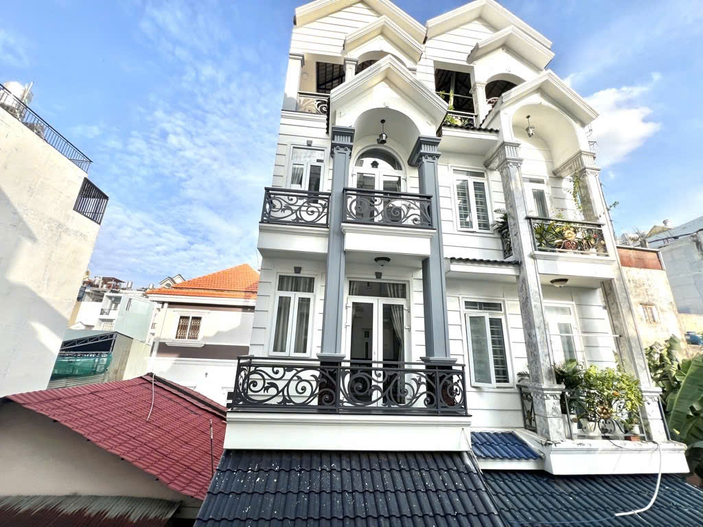 Hẻm Ô tô Ngủ nhà - Khu đồng Bộ Phân Lô - Dân trí cao - 50m2 - 4 Tầng 5PN vào ờ ngay - Nhỉnh 7 tỷ