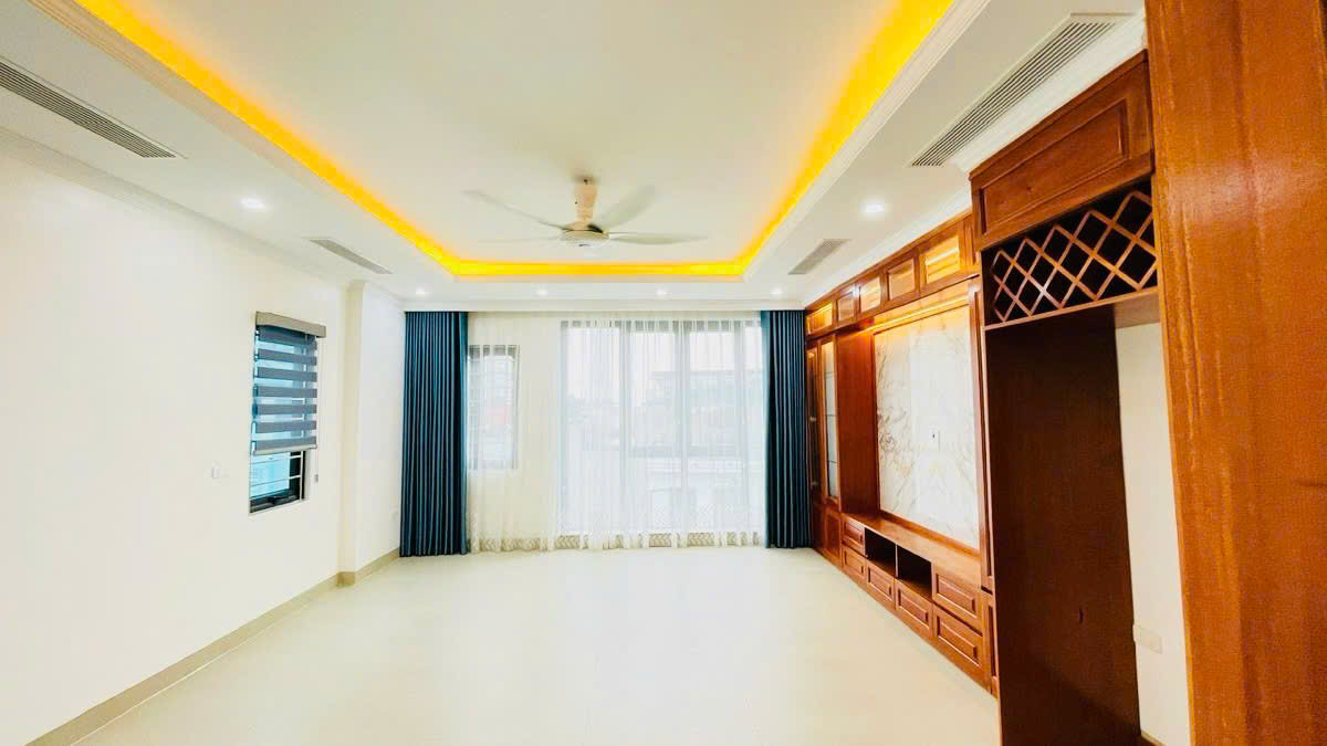 NHÀ MẶT PHỐ VĂN MIẾU – MẶT TIỀN 5.5M – TRUNG TÂM DU LỊCH & VĂN HÓA