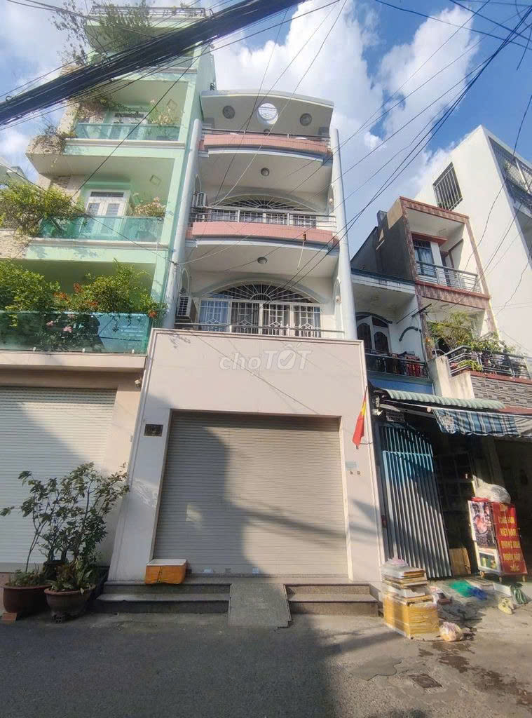 GIÁ TỐT: BÁN NHÀ 1 TRỆT 3 LẦU, 44M2 ( DTSD=200M2) 5PN, MẶT TIỀN – 116 THIÊN PHƯỚC, P.9. TÂN BÌNH