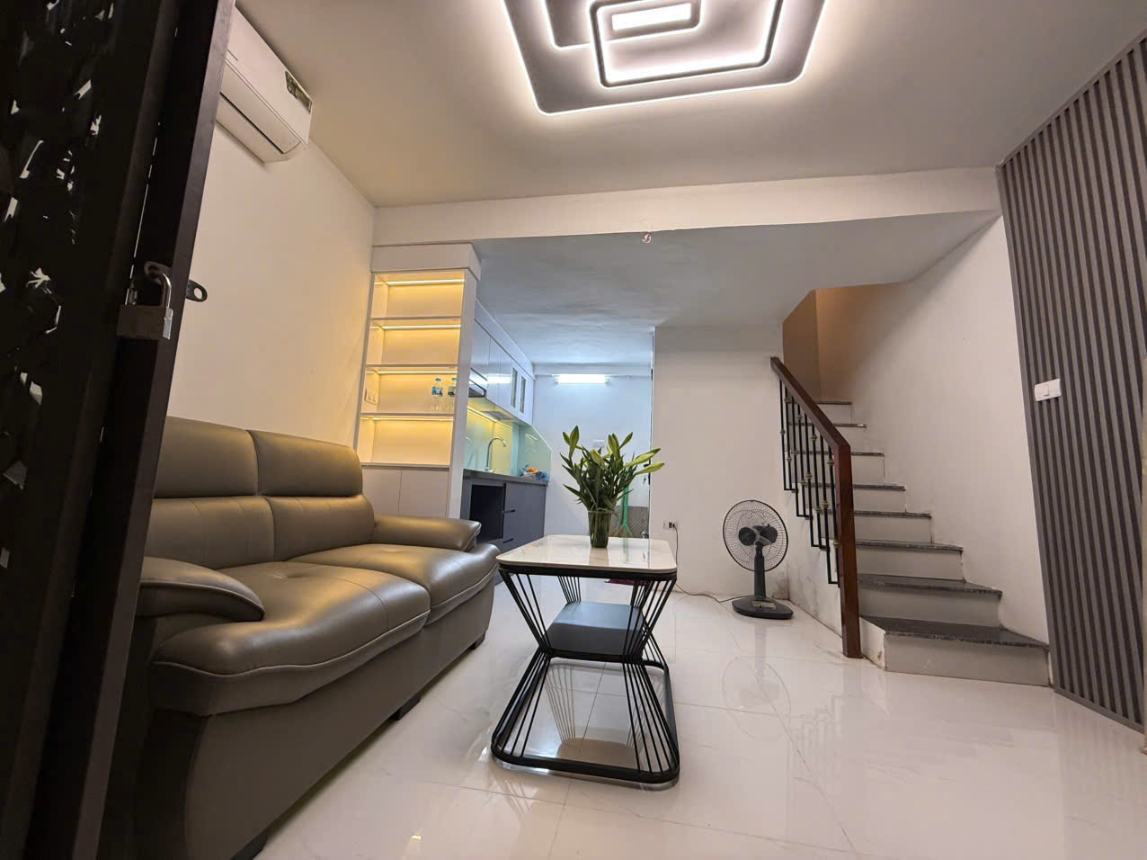 Bán nhà ngõ phố Bách Khoa Hai Bà Trưng 30m 5 tầng