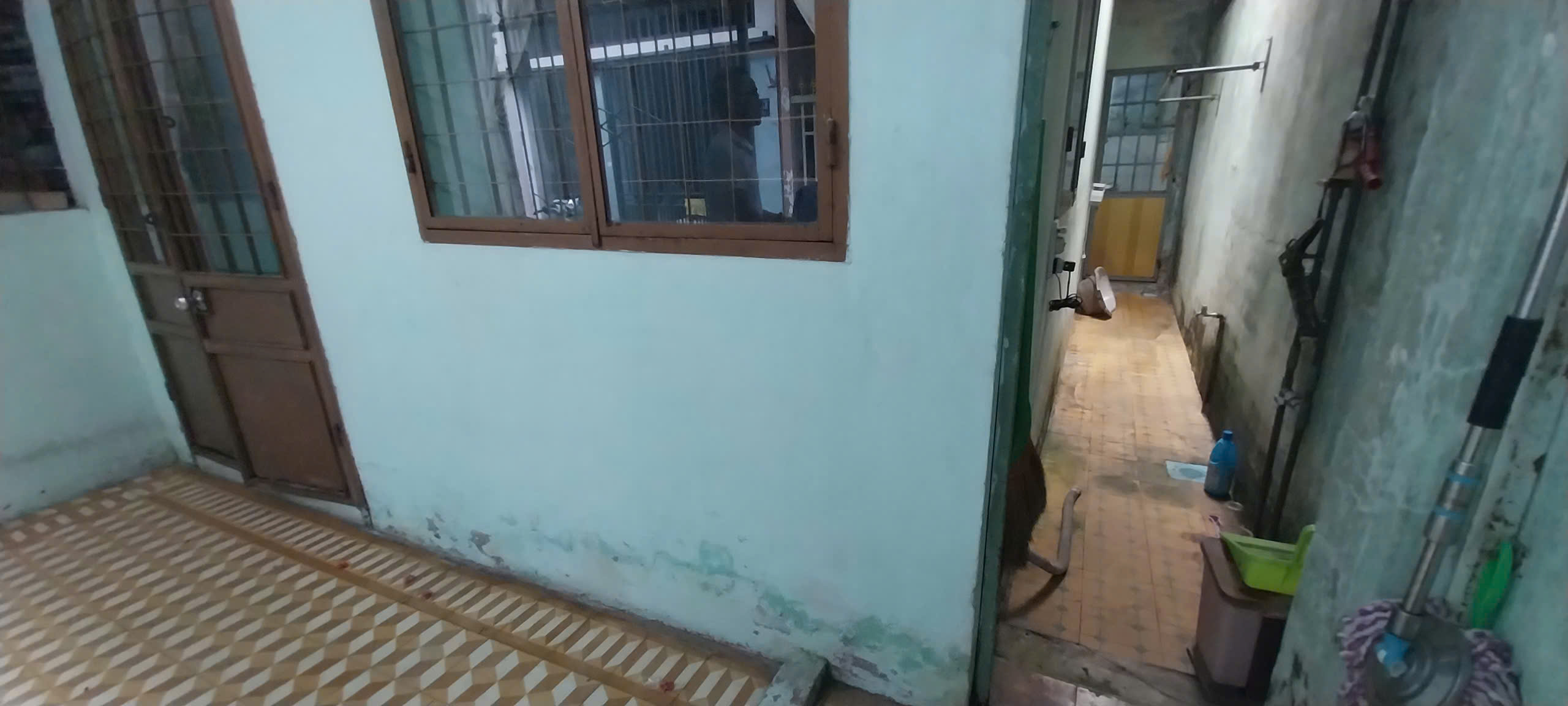 ► Nhà Kiệt 3m thẳng thông 50m ra Lê Độ, 50m2, ngang 4.6, gác lửng, 2.xx tỷ