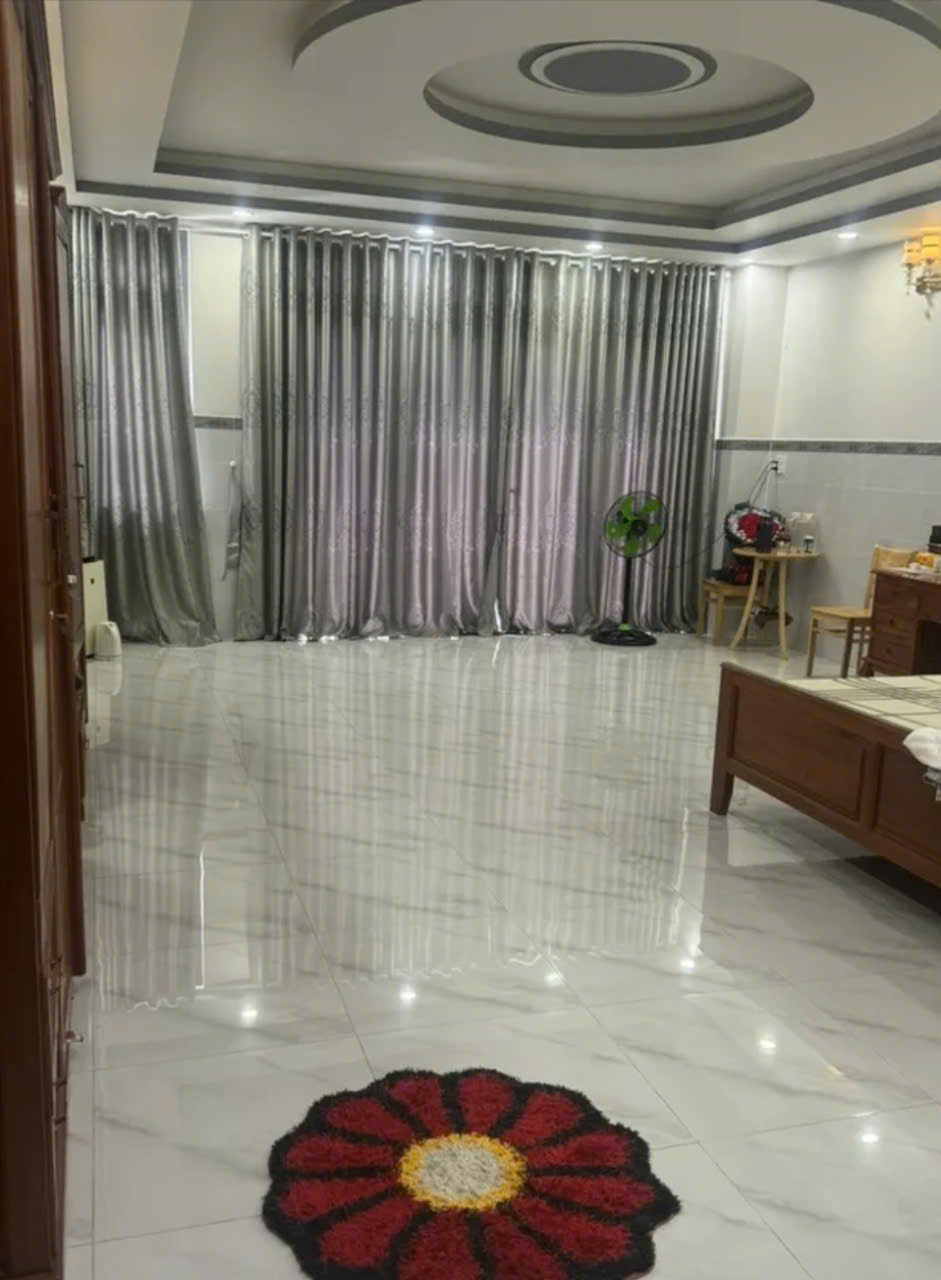 Bán nhà mặt tiền Hoàng Ngọc Phách 128m², 5 tầng, nở hậu – Giá 22.8 tỷ, Phú Thọ Hoà, Tân Phú