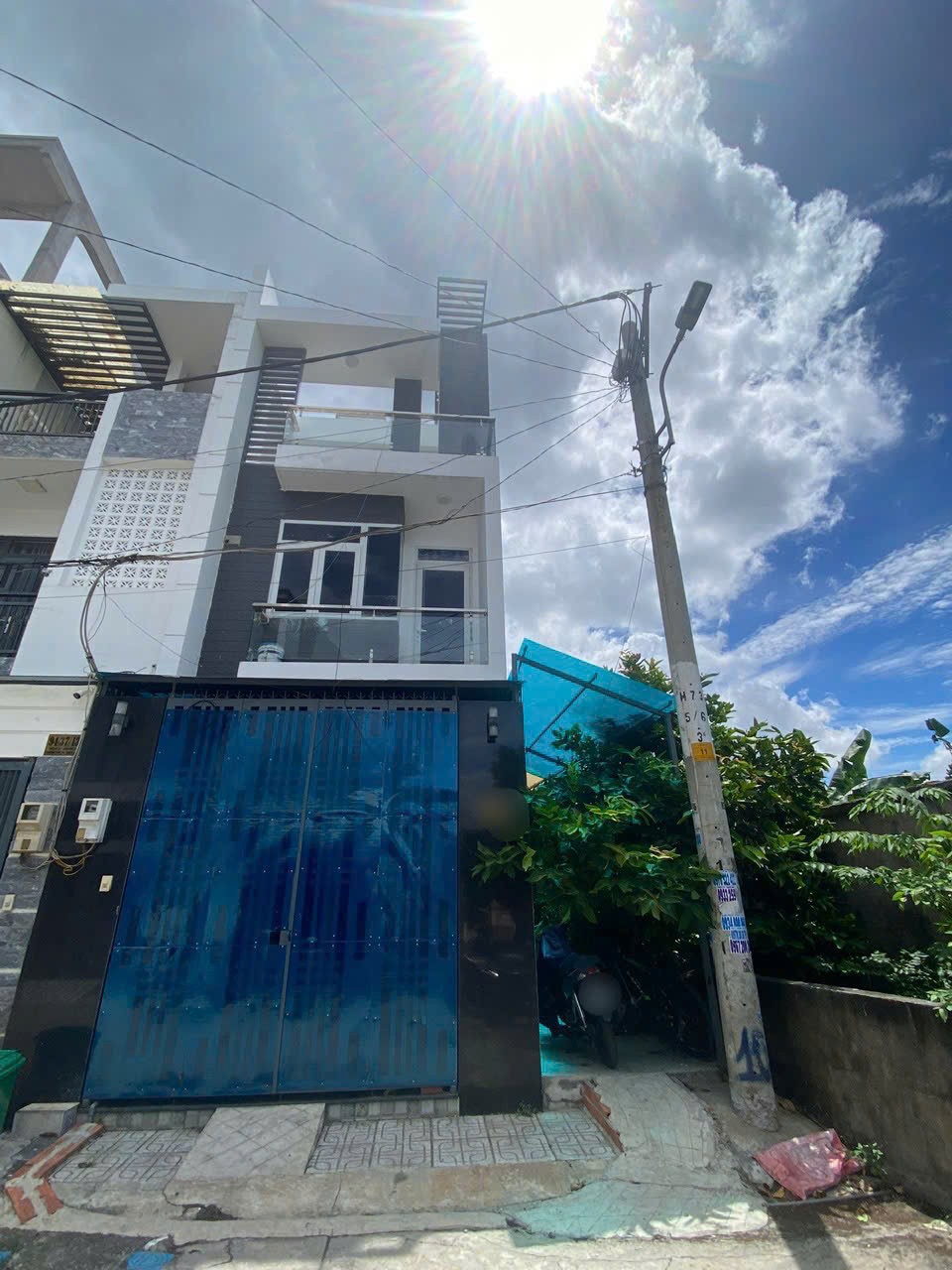 Nhà Đẹp- Gía Tốt BÁN NHÀ XINH 3 TẦNG BTCT - NỞ HẬU NHẸ ĐÓN TÀI LỘC KHU TRUNG TÂM SẦM UẤT THỚI AN