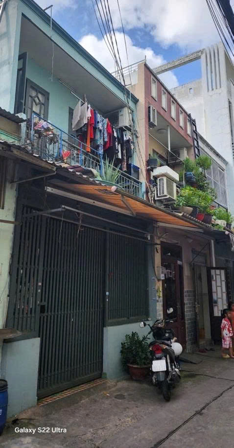 Bán nhà 2 tầng - 44m2 - 2pn 2wc - gần chợ kênh 19/5 - chỉ hơn 4 tỷ