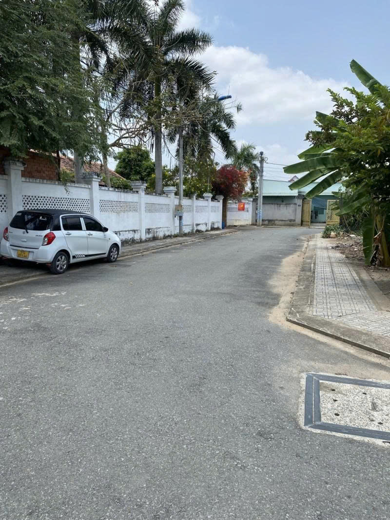 HOT HIT - 200m2 full thổ - 2 MẶT HẺM XE HƠI - NHỈNH 50tr/M2 - Trường Thạnh Đông Tăng Long