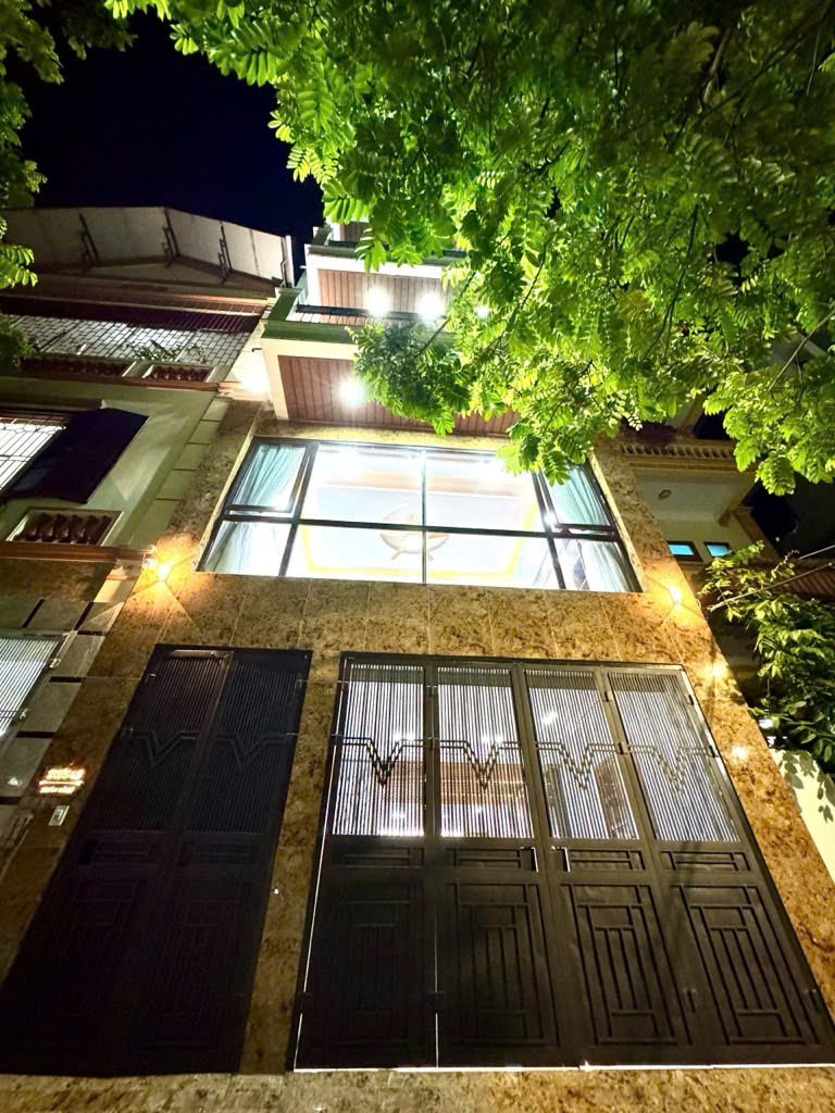 BÁN NHÀ XUÂN ĐỈNH_ 6 TẦNG ,THANG MÁY,OTO VÀO NHÀ_ KINH DOANH VĂN PHÒNG 66 M .GIÁ:23 TỶ