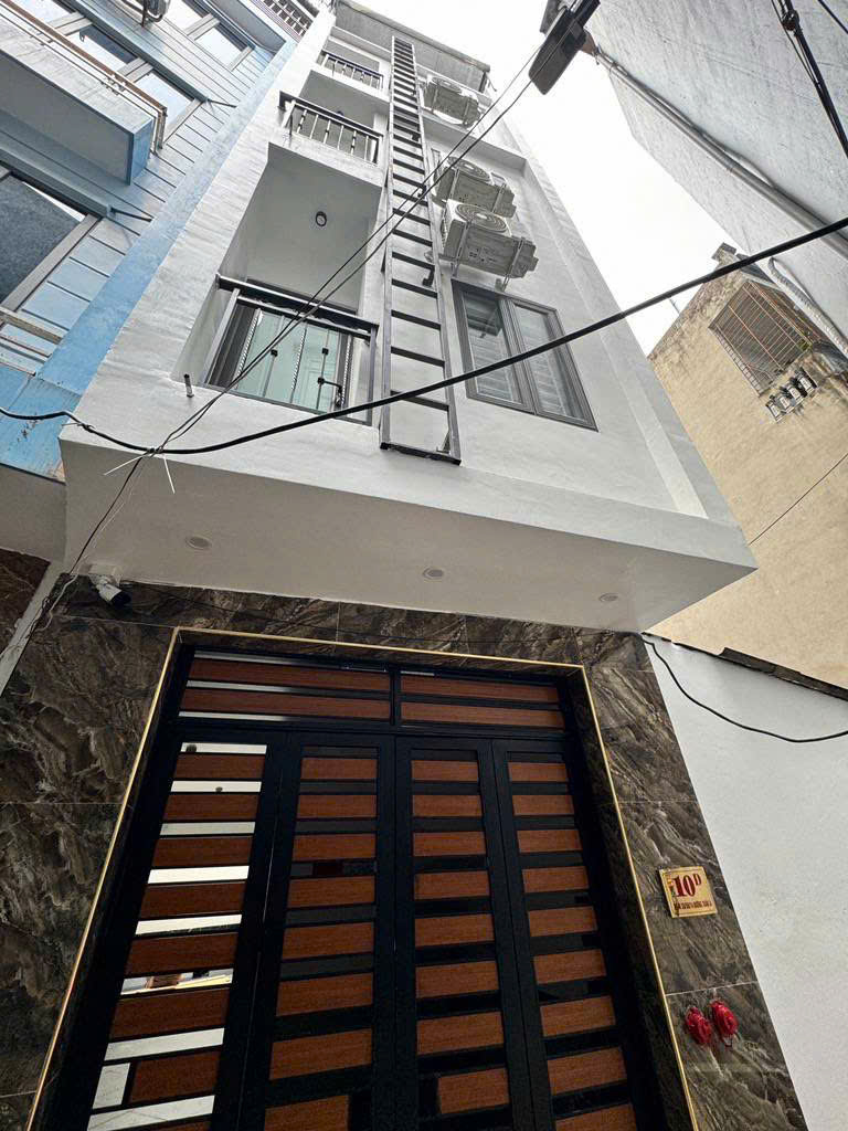 Hàng hiến Nhà Tây Hồ 53m, 5 tầng, thang máy, dòng tiền ổn định, 55 triệu/1 tháng, 11 phòng khép kín!