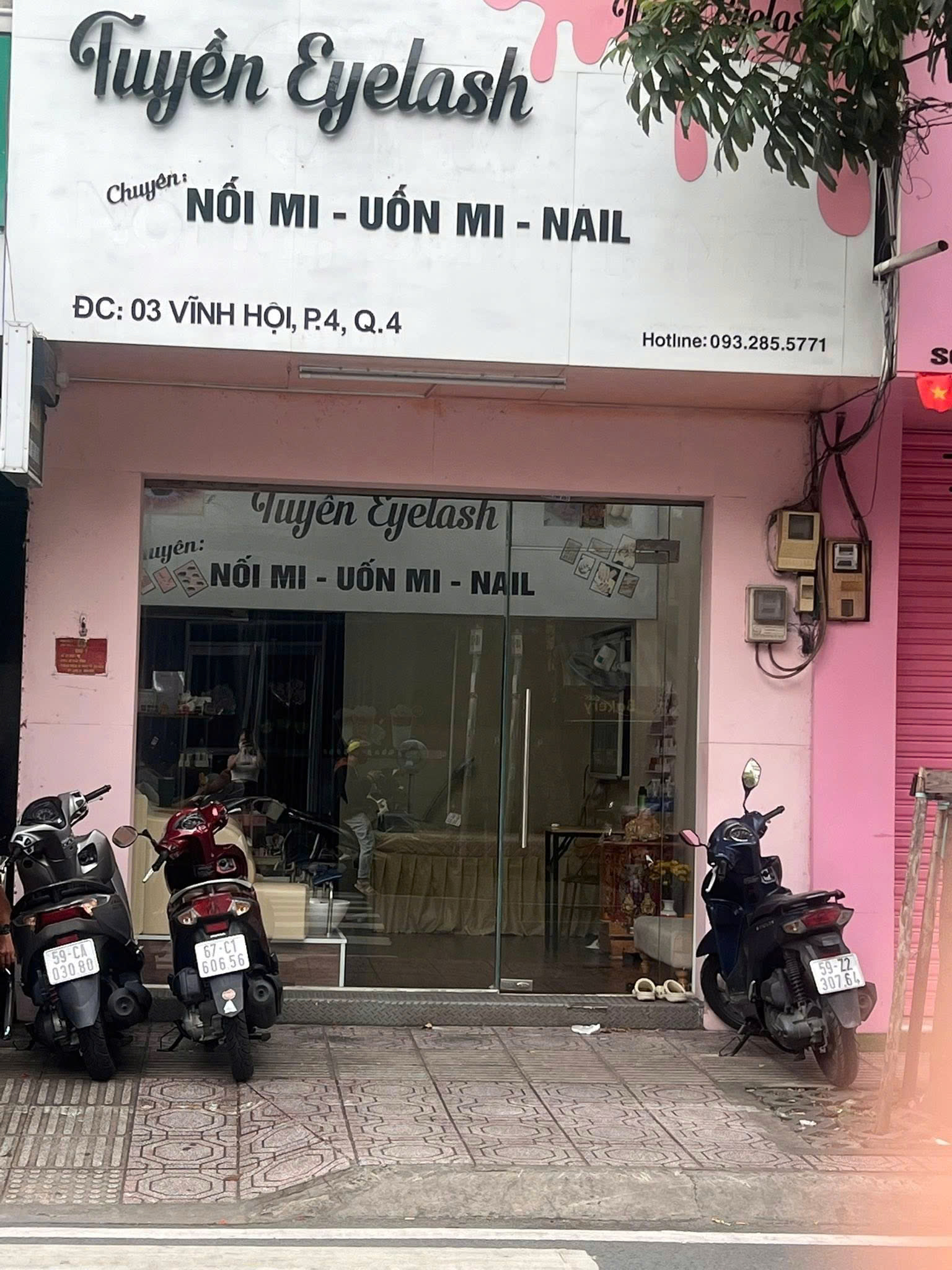 Sang tiệm nail -nối mi tại 03 vĩnh hội quận 4 nằm ngay mặt tiền đường