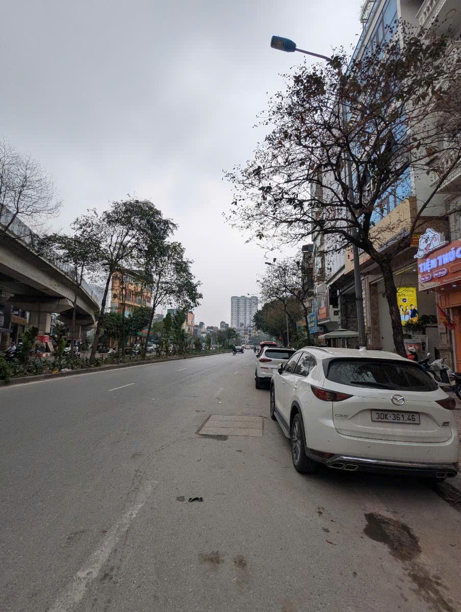 Văn phòng Mặt phố Yên Lãng Đống Đa 90m2 5 tầng mặt tiền 6.8m