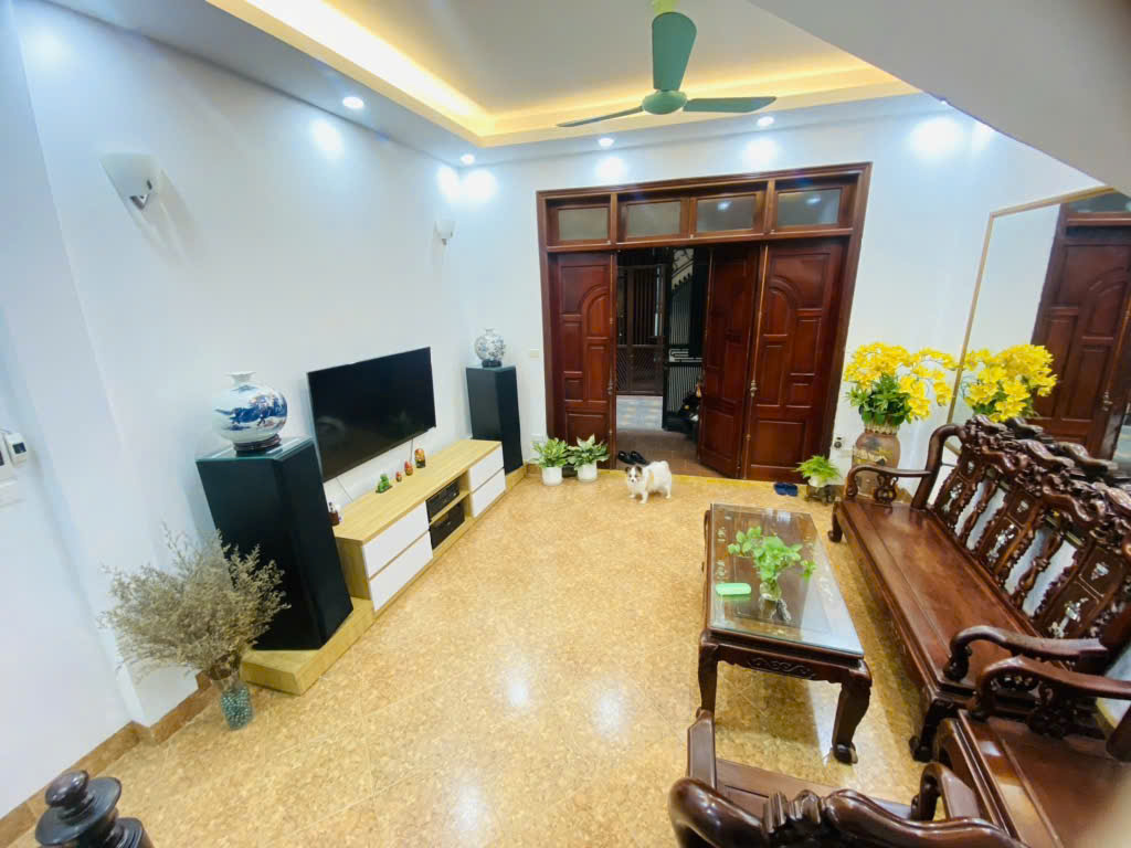 Nhà phân lô An Dương - dân xây - 40m oto tránh - phố kinh doanh tấp nập - giá nhỉnh 11 tỷ.